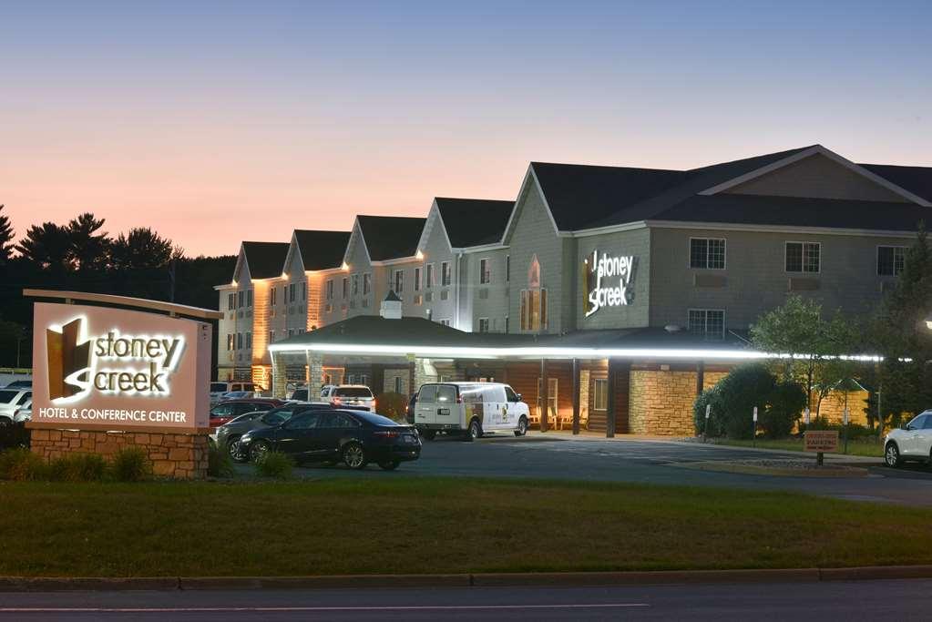 Cedar Creek Hotel Wausau - Rothschild Exterior photo