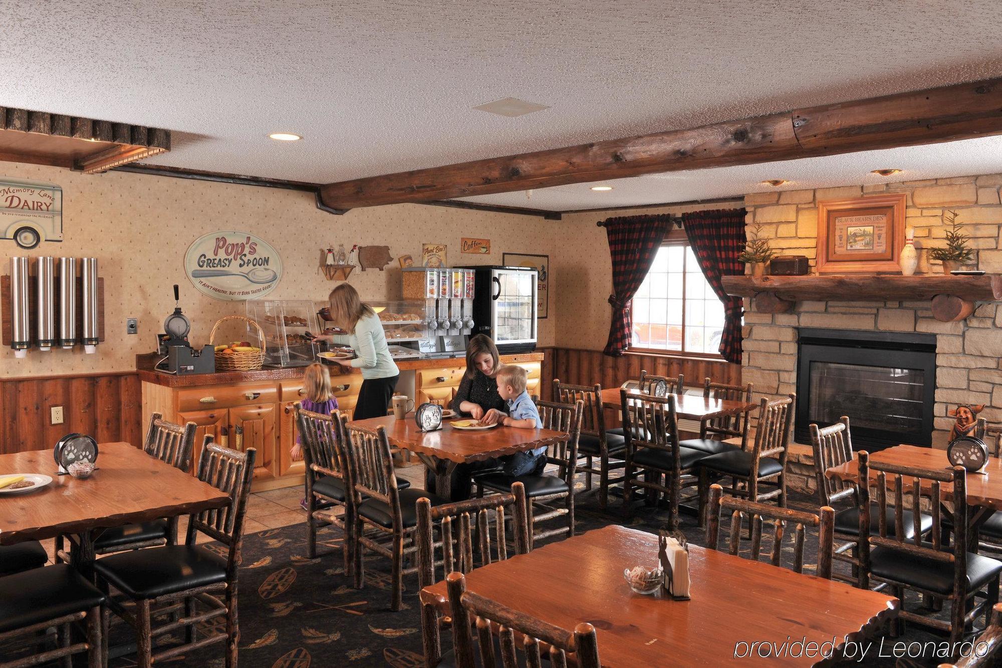 Cedar Creek Hotel Wausau - Rothschild Exterior photo