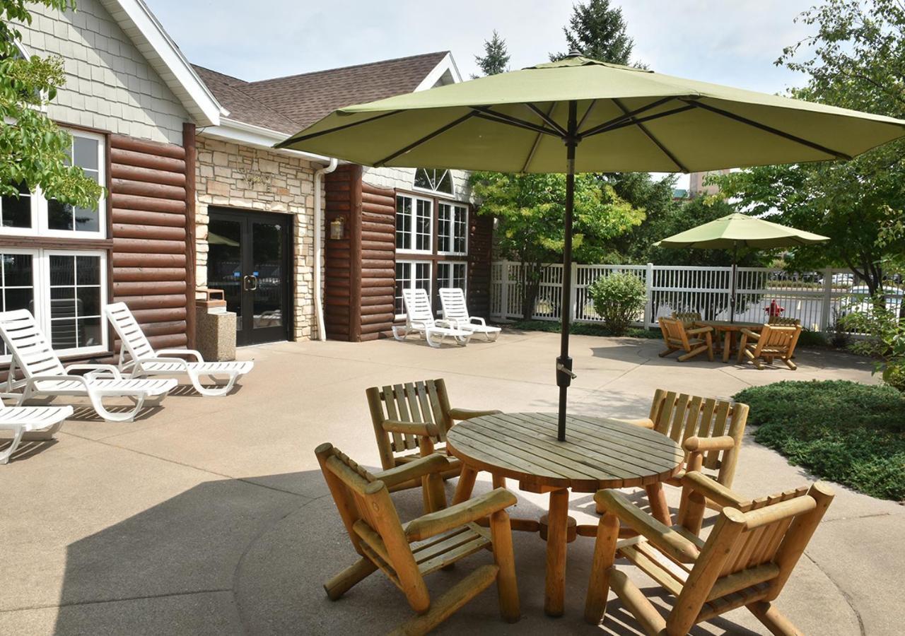 Cedar Creek Hotel Wausau - Rothschild Exterior photo